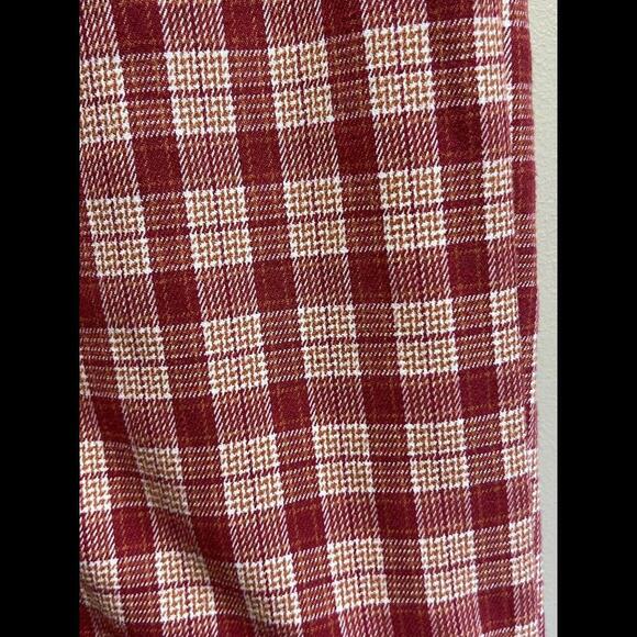 Brandy Melville Plaid Pants MEASURED Burgundy 25 x 29.5" - Picture 3 of 4